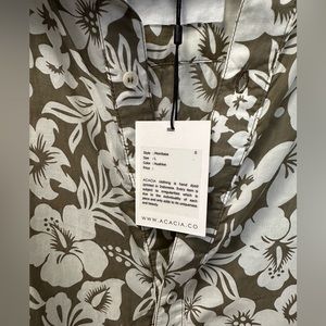 ACACIA - Mombasa Top. NWT. Size L. Huahine.